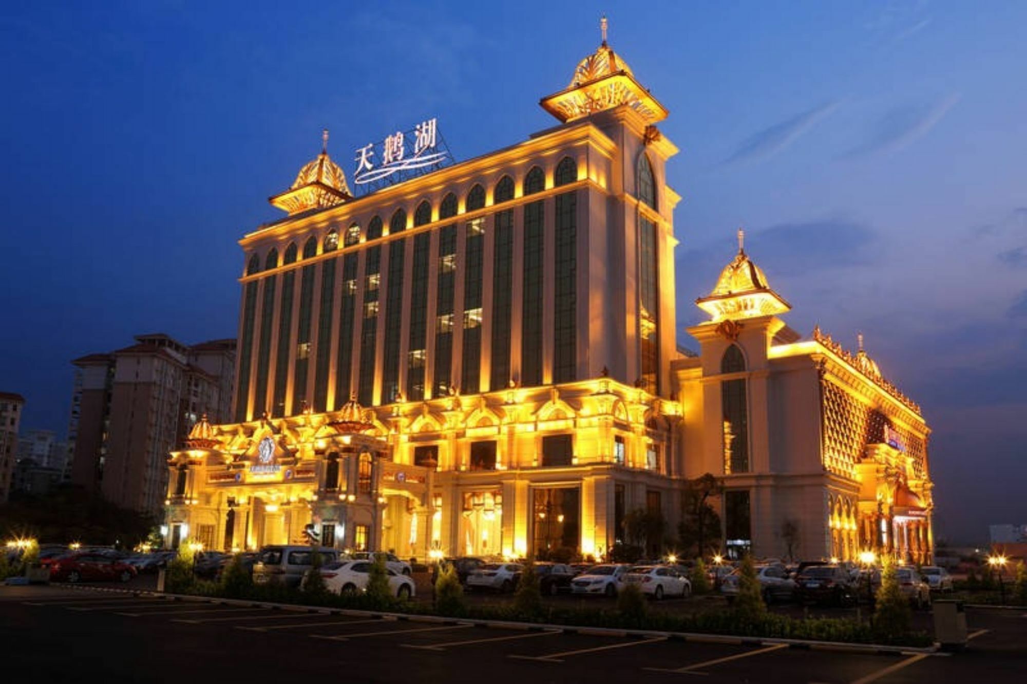 Swan Lake Recreation Hotel Foshan Exterior foto